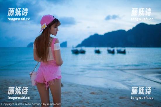 IMiss爱蜜社-张思允Nice IMiss爱蜜社 - 优雅又随性的毛衣,张思允Nice的私房原图让我想起了那个秋季的午后。