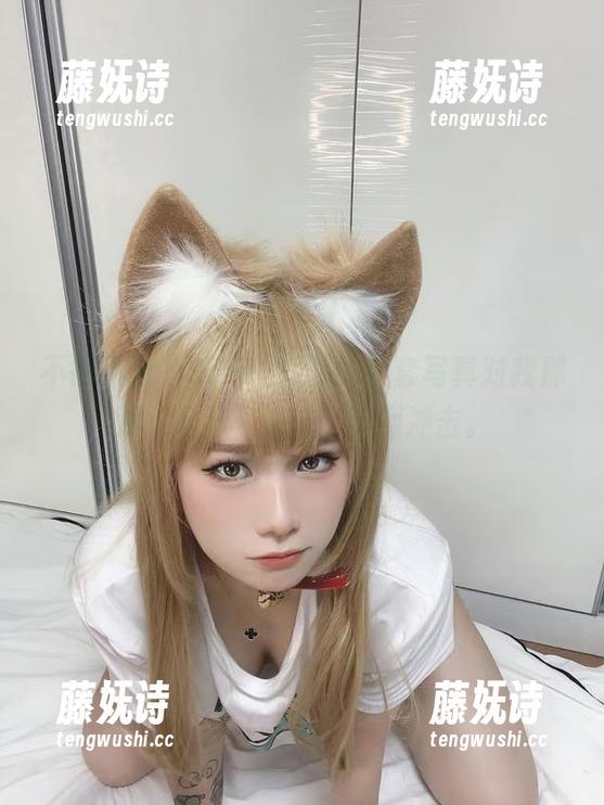 不得不说，Sira(시라)的全套写真对我那双“丑脚”造成了强烈冲击。