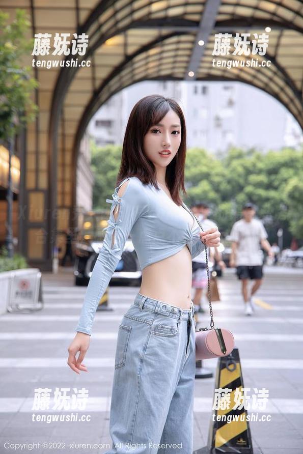 Xiuren秀人网 - 在Yomi悠蜜的黑丝私房合集里，感受一点点不着边际的迷离