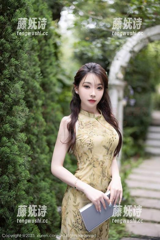 Xiuren秀人网-九尾Ivy Xiuren秀人网 - 九尾Ivy出招,最新天台照片,有没有被风吹到晕?