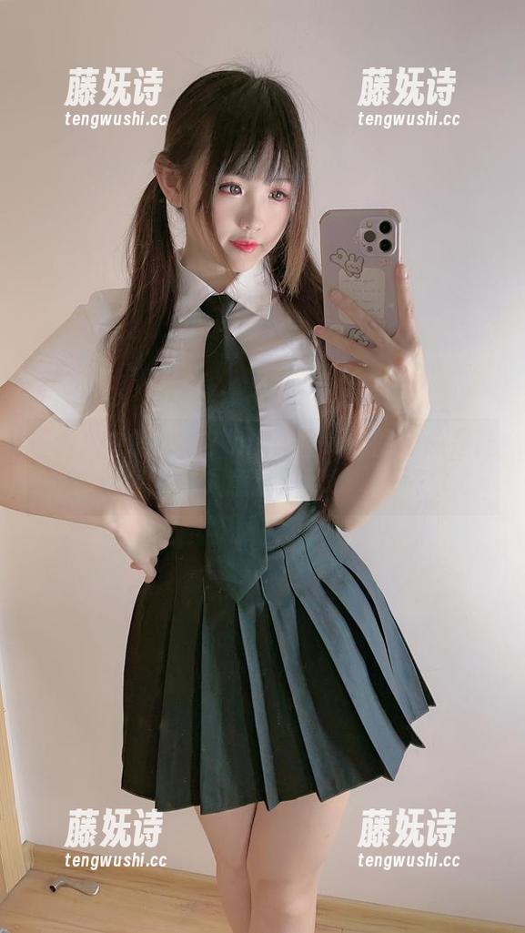 精选之中的女神？miko酱ww图包总是让人意犹未尽
