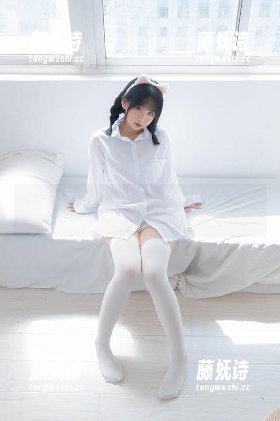 精选白丝萌妹子，少女秩序的时光机，快来重返青涩！