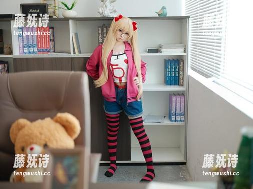 幼水铃衣 嘿!快来看幼水铃衣的美图,小猫猫,真的好可爱?