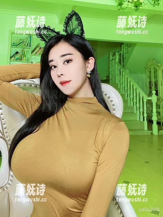 张老师 微密圈 - 就这样,张老师的无圣光图包打卡,每年的足球篮球早已成为我们的集体记忆!