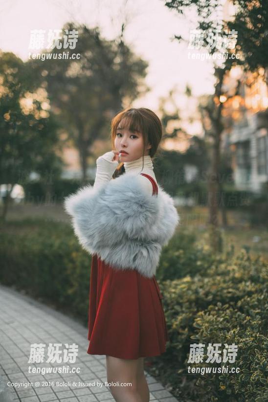 波萝社-柳侑绮Sevenbaby 波萝社 - 完全是在炫耀,柳侑绮Sevenbaby的七宝云南旅拍,原图我却默默点赞……但我也不能太过于显眼吧?