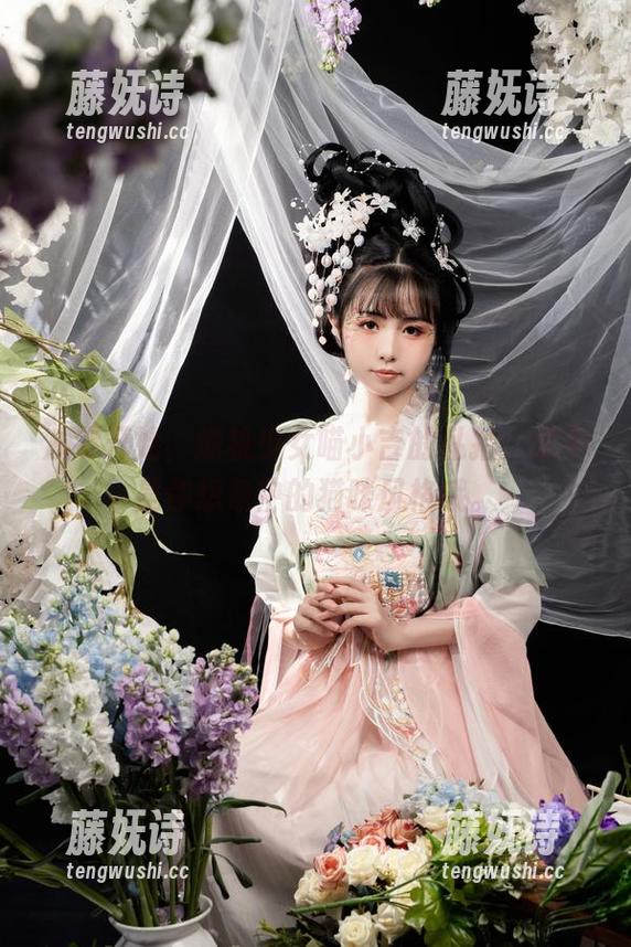 爆机少女喵小吉 从零开始,爆机少女喵小吉的私拍:这不是你想象中的猫咪风格哦。