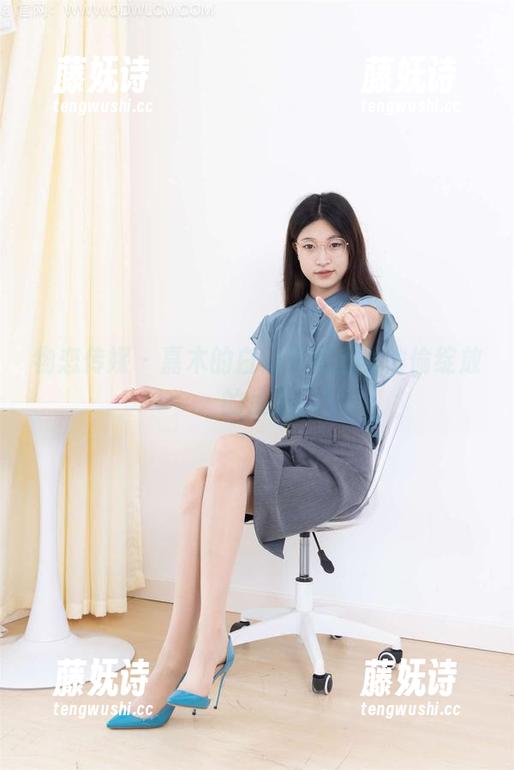 物恋传媒-嘉木 物恋传媒 - 嘉木的白裙,网盘里偷偷绽放的优雅
