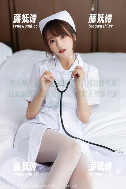 秀人网-z杯悠悠 秀人网 - z杯悠悠的新图集,短裙的气质让我想到了夏天的微风,然而天气却不那么给力……