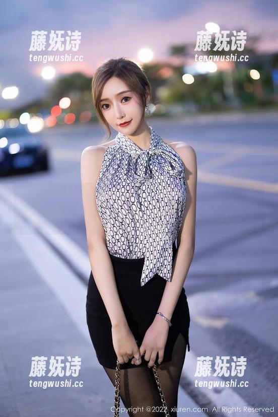 秀人网-俞漫 秀人网 - 你见过俞漫的粉色写真吗?现在网盘都快成她的私密空间了!