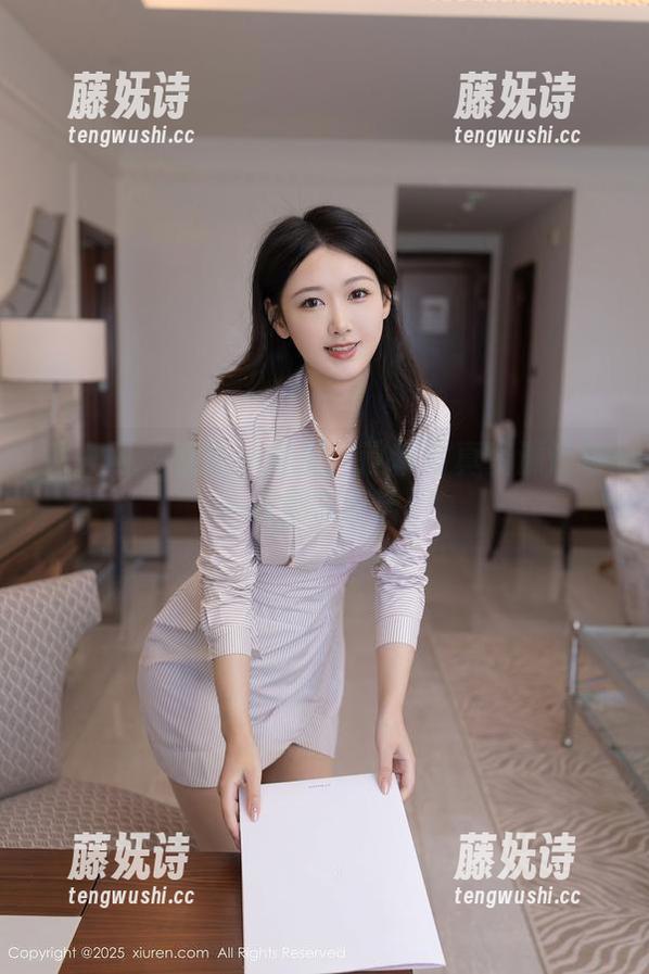 秀人网-柚柚小奶瓶 秀人网 - 柚柚小奶瓶:这套写真资源让每一寸都在说话!