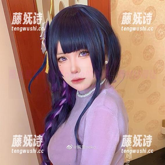 照片里那个纯爱neko的女孩，身材好得让人想问她的饮食计划。