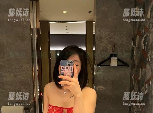 詹詹 微密圈 - 翻月亮下的护士游戏,詹詹私拍让我脑洞大开!