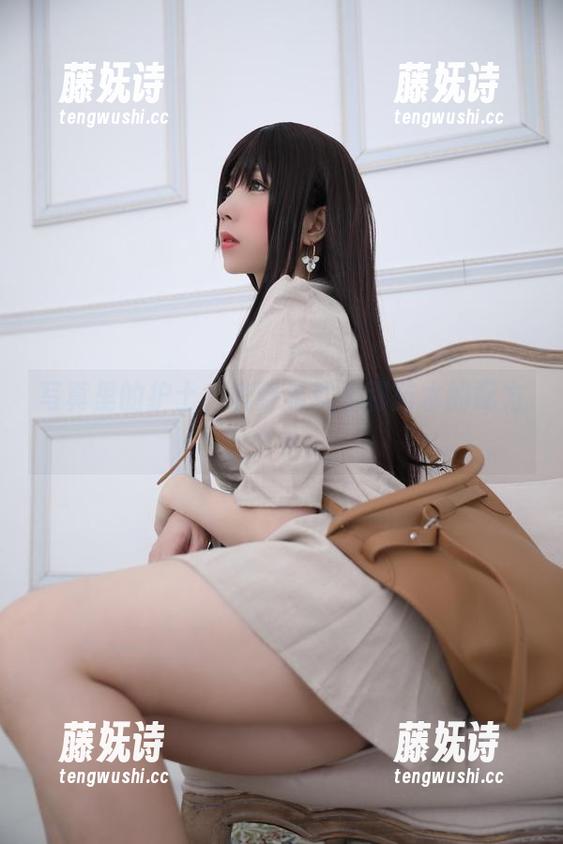 鹿野希 写真里的护士,鹿野希就是那药水的配方?!